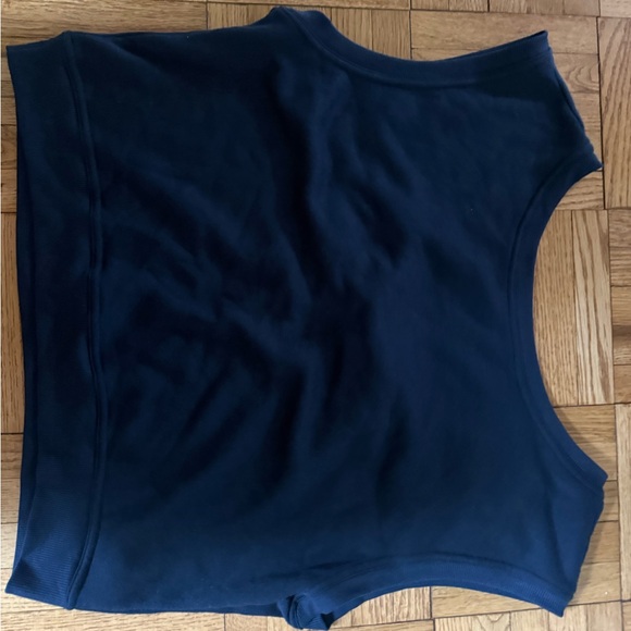 Navy Sleeveless Crop Top with White Bow - Picture 3 of 3